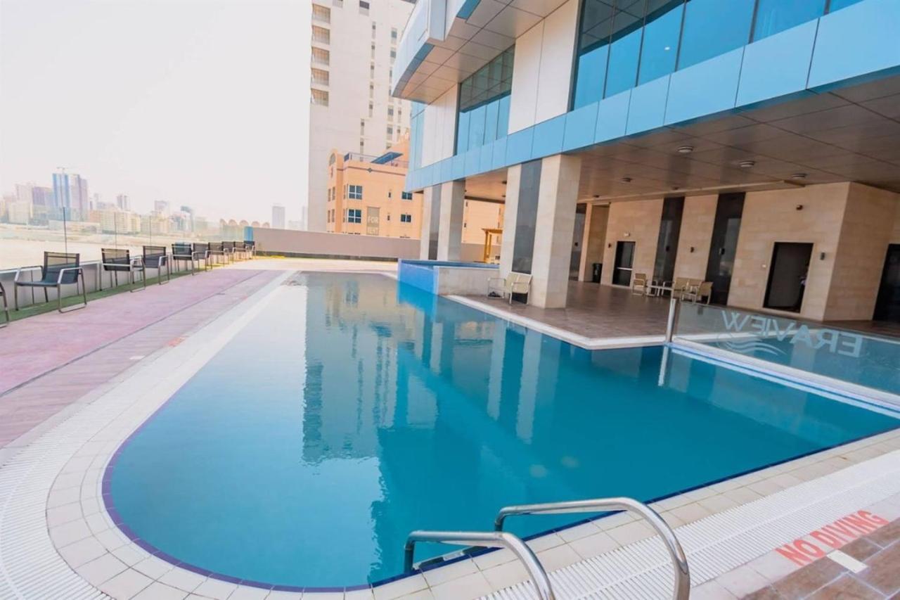 Vip Luxury Premium Apartment Manama Exterior photo