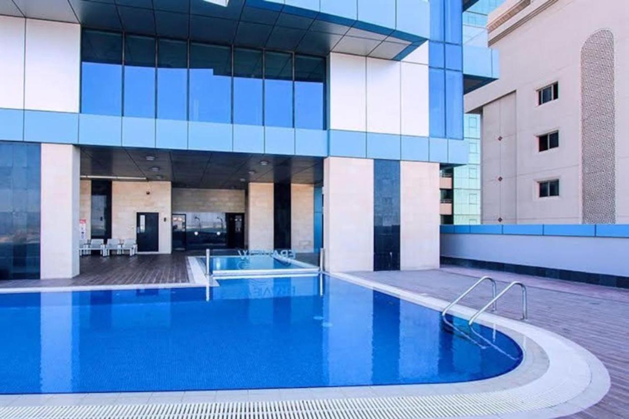 Vip Luxury Premium Apartment Manama Exterior photo